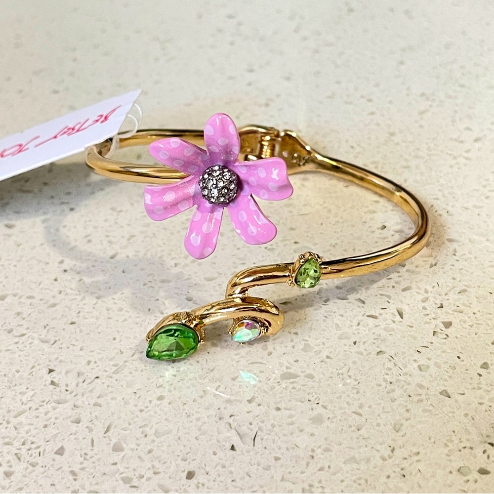 NEW Betsey Johnson Pink Polka Dot Flower Hinged Bangle Gold Tone Green Crystal